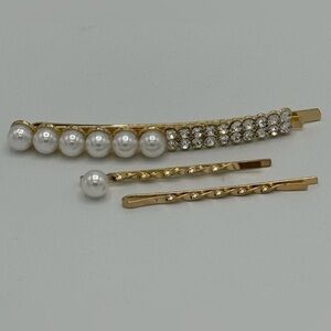 3 PIECE PEARL HAIR CLIP SET
